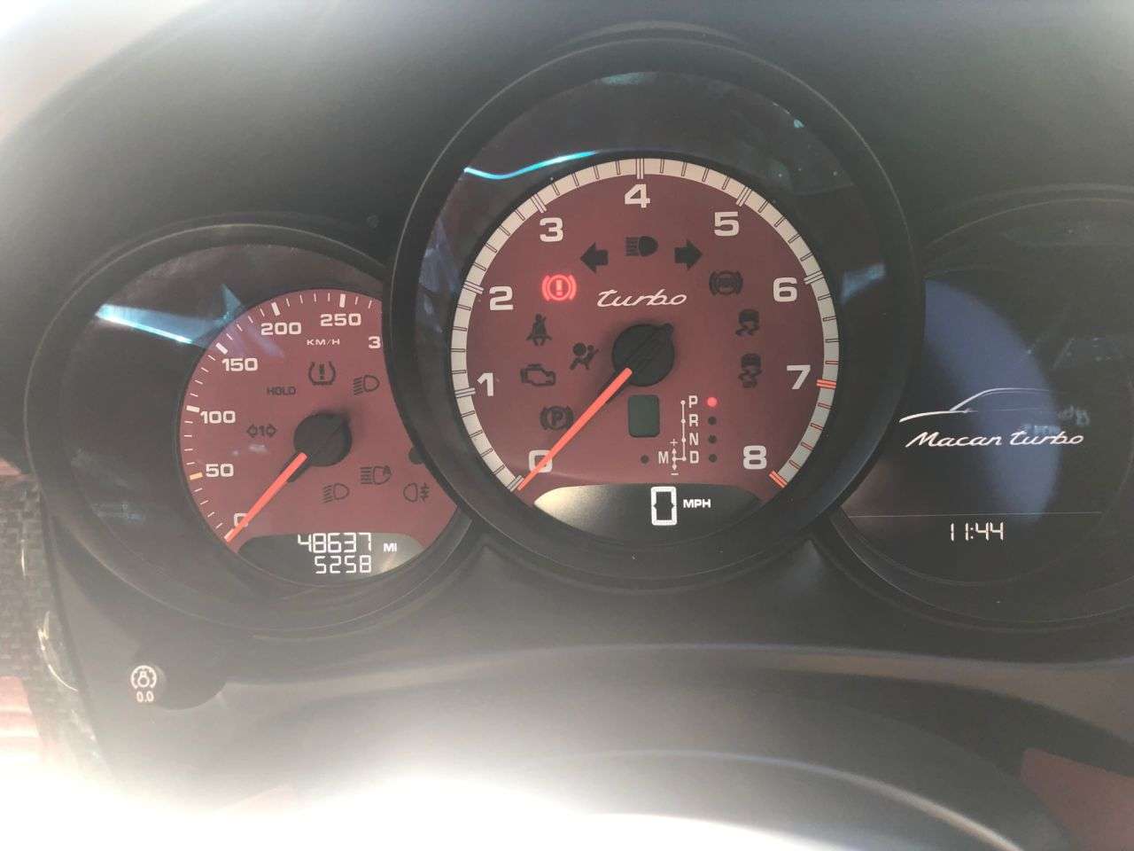 2015 PORSCHE MACAN 2015 PORSCHE MACAN