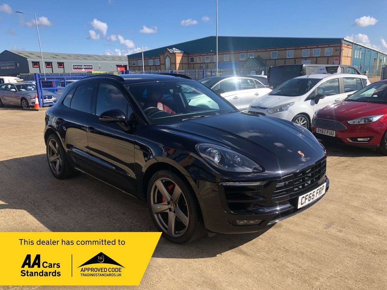 2015 PORSCHE MACAN 2015 PORSCHE MACAN