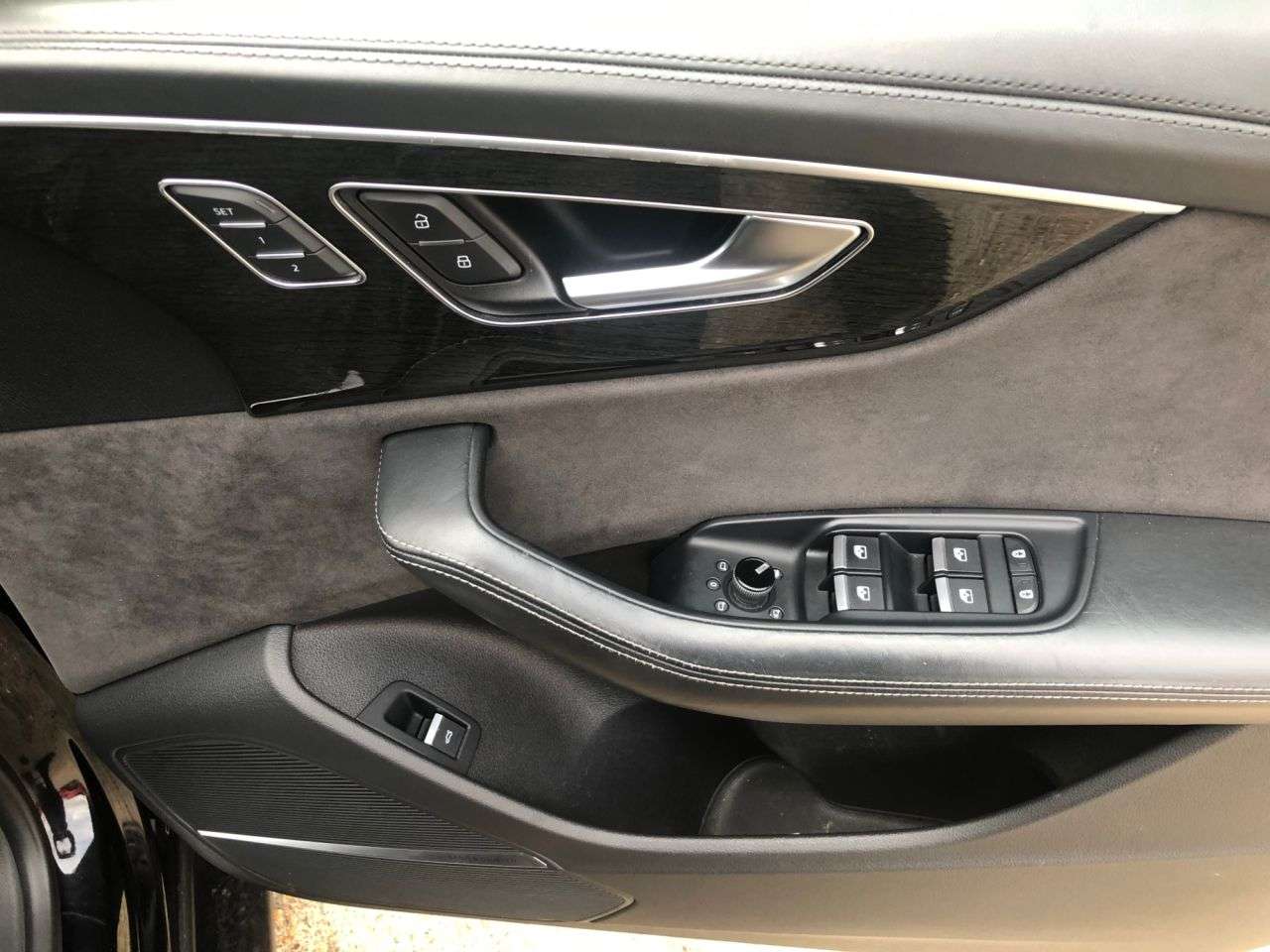 2020 AUDI Q8 2020 AUDI Q8