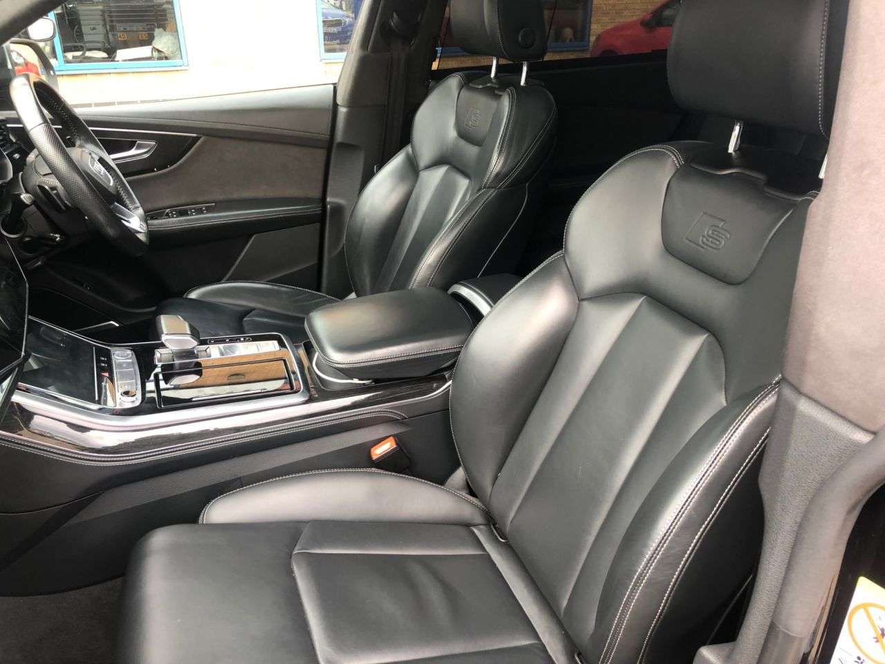 2020 AUDI Q8 2020 AUDI Q8