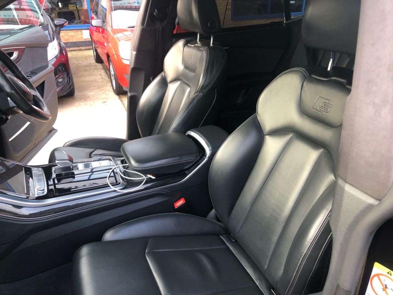 2020 AUDI Q8 2020 AUDI Q8