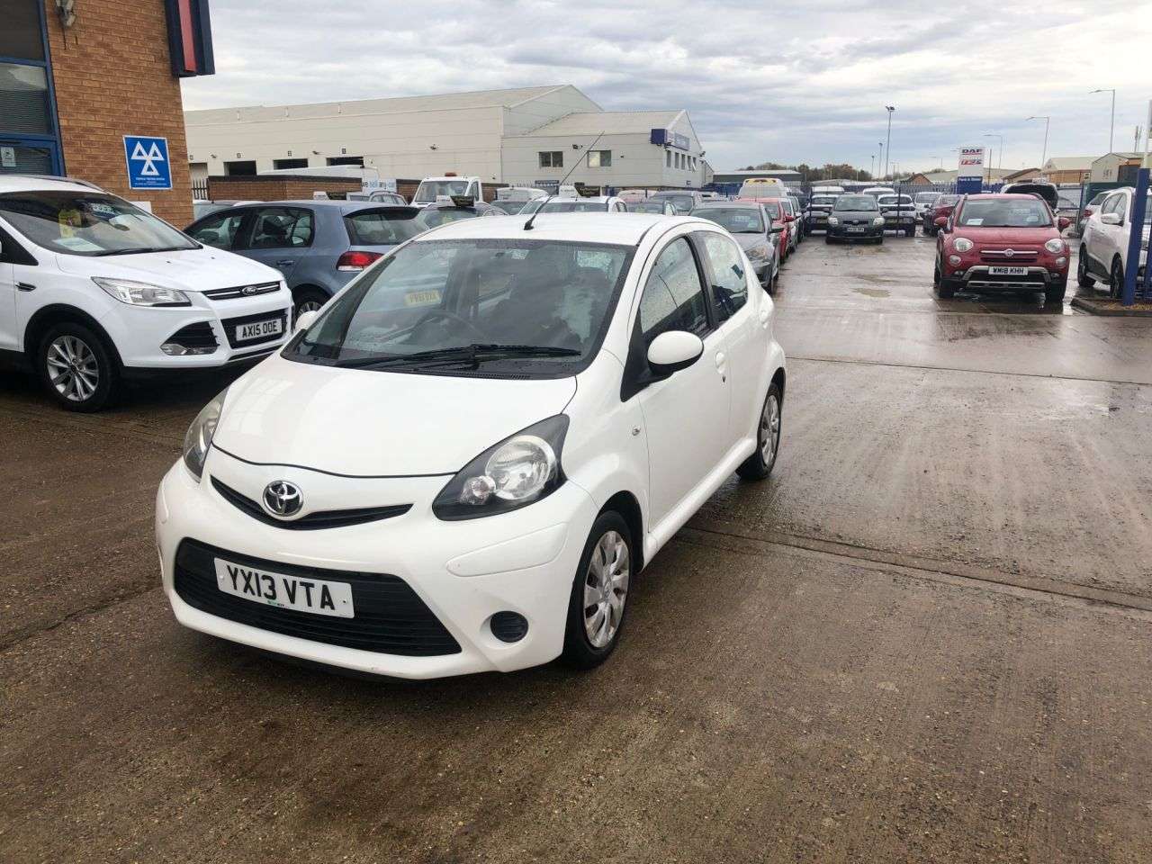 2013 TOYOTA AYGO 2013 TOYOTA AYGO