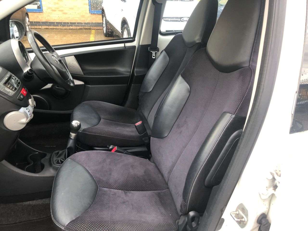 2013 TOYOTA AYGO 2013 TOYOTA AYGO