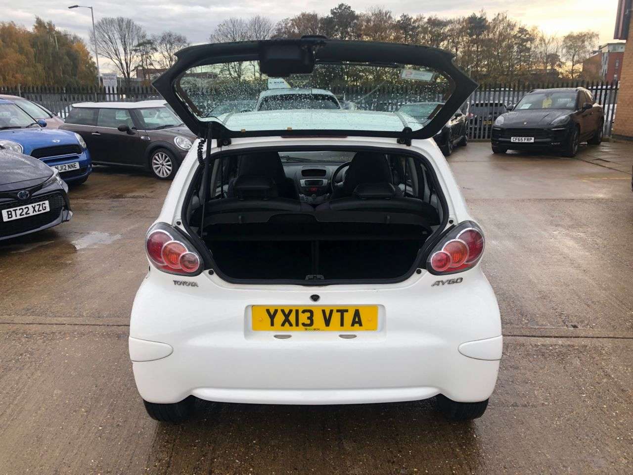 2013 TOYOTA AYGO 2013 TOYOTA AYGO