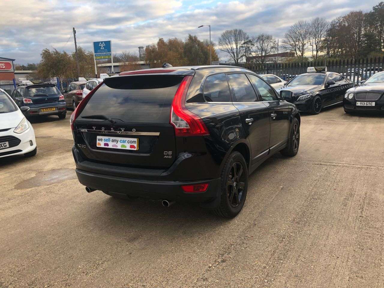 2011 VOLVO XC60 2011 VOLVO XC60