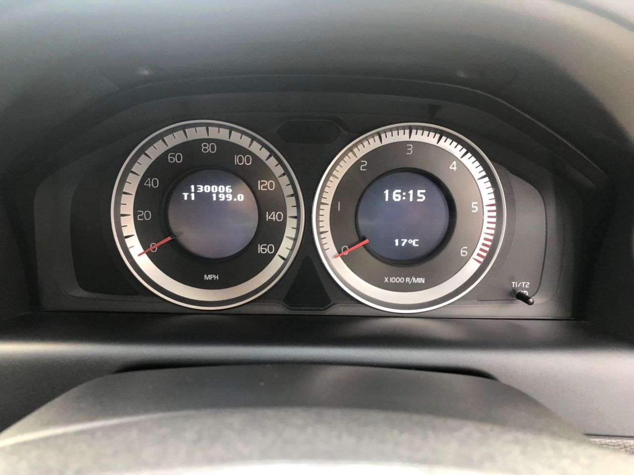 2011 VOLVO XC60 2011 VOLVO XC60