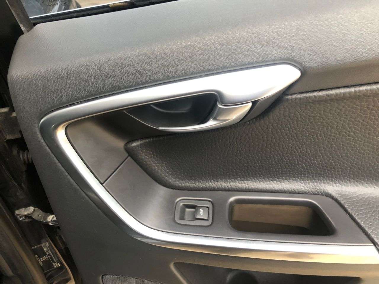 2011 VOLVO XC60 2011 VOLVO XC60