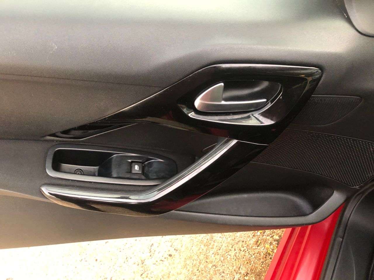 2014 PEUGEOT 208 2014 PEUGEOT 208