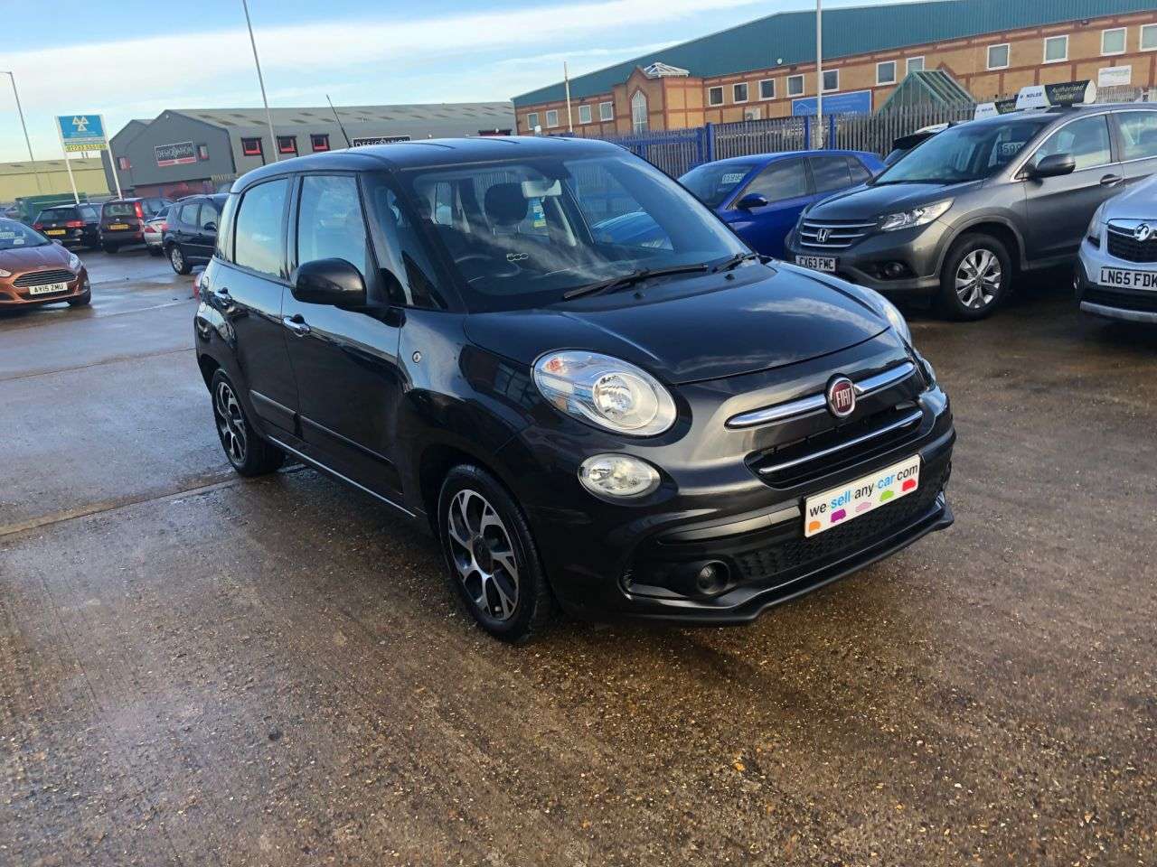 2018 FIAT 500L 2018 FIAT 500L