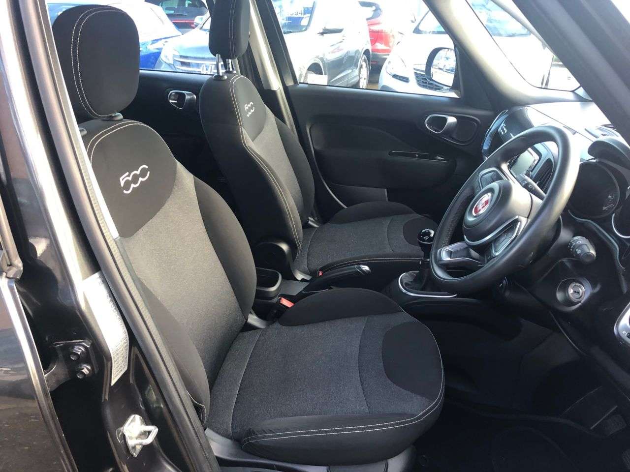 2018 FIAT 500L 2018 FIAT 500L