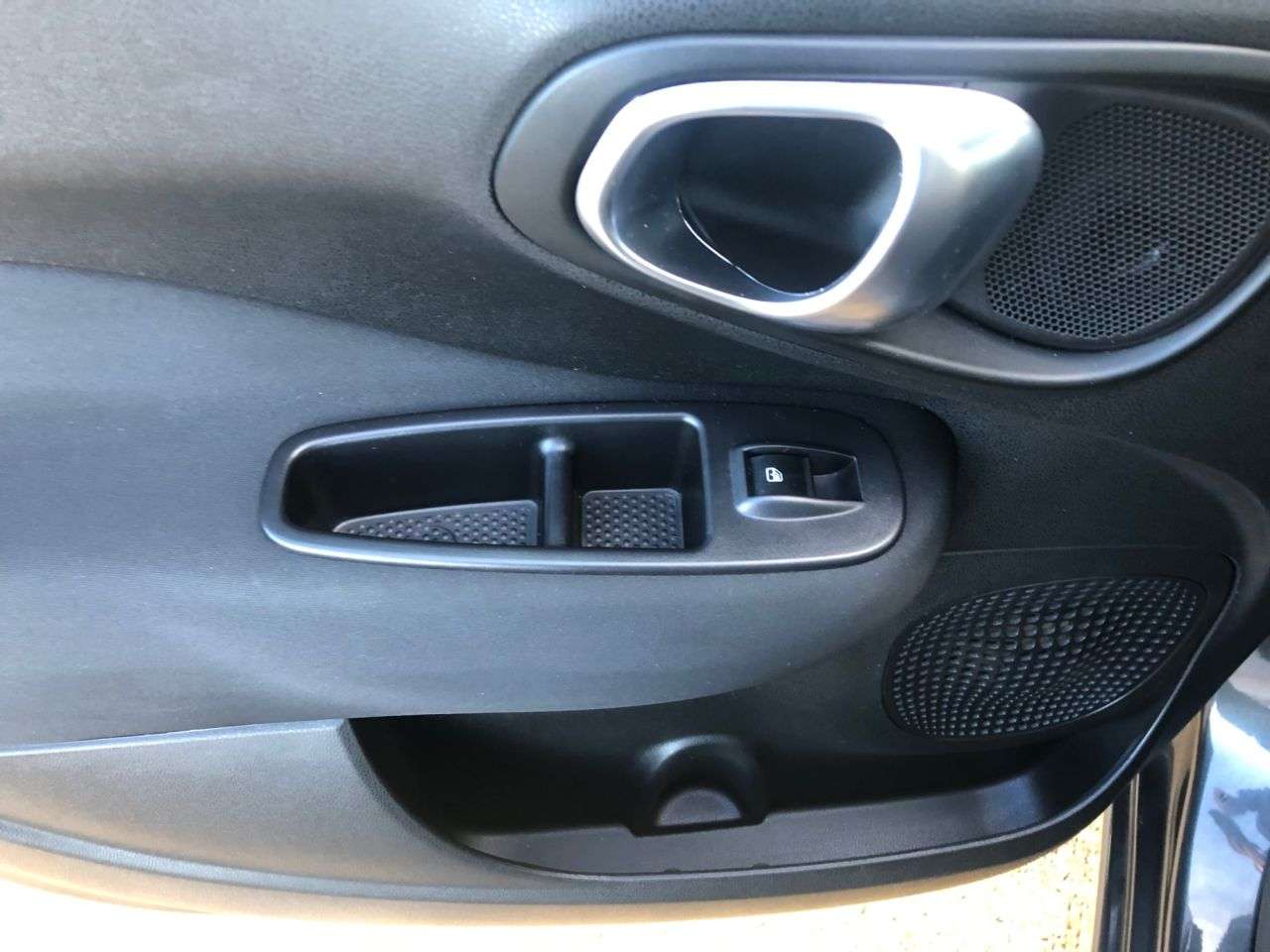 2018 FIAT 500L 2018 FIAT 500L