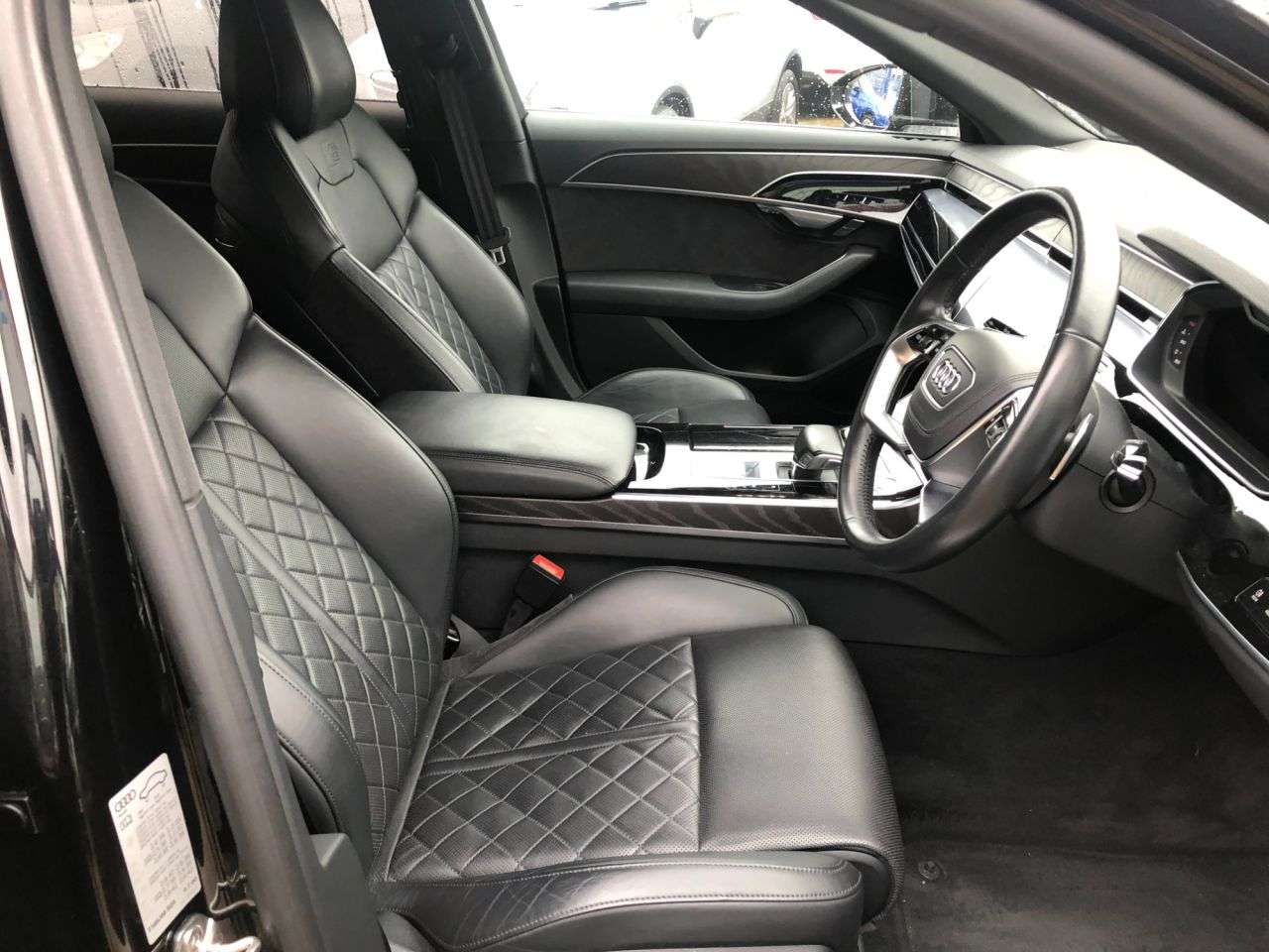 2018 AUDI A8 2018 AUDI A8