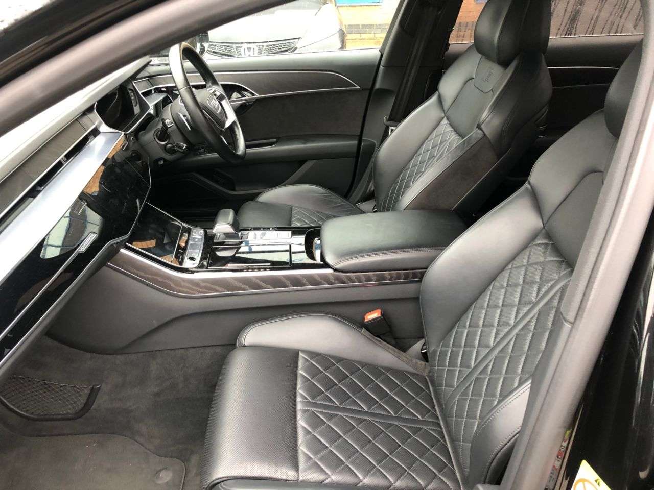 2018 AUDI A8 2018 AUDI A8
