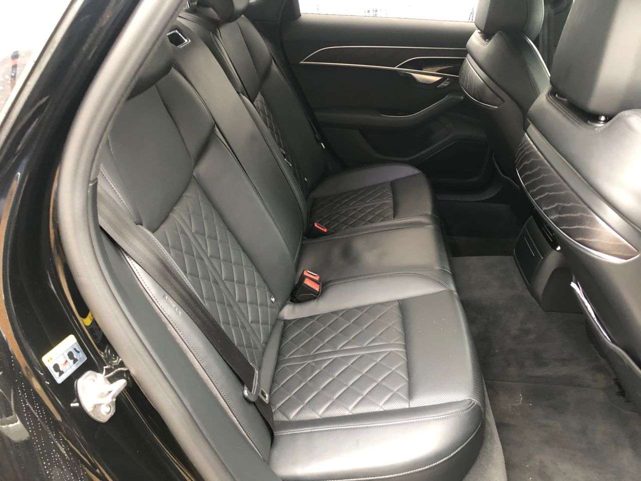 2018 AUDI A8 2018 AUDI A8