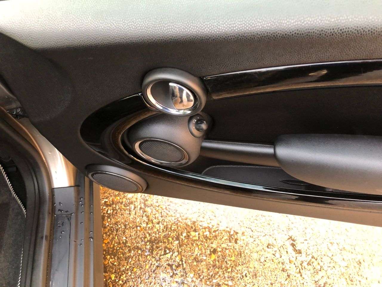 2011 MINI CLUBMAN 2011 MINI CLUBMAN