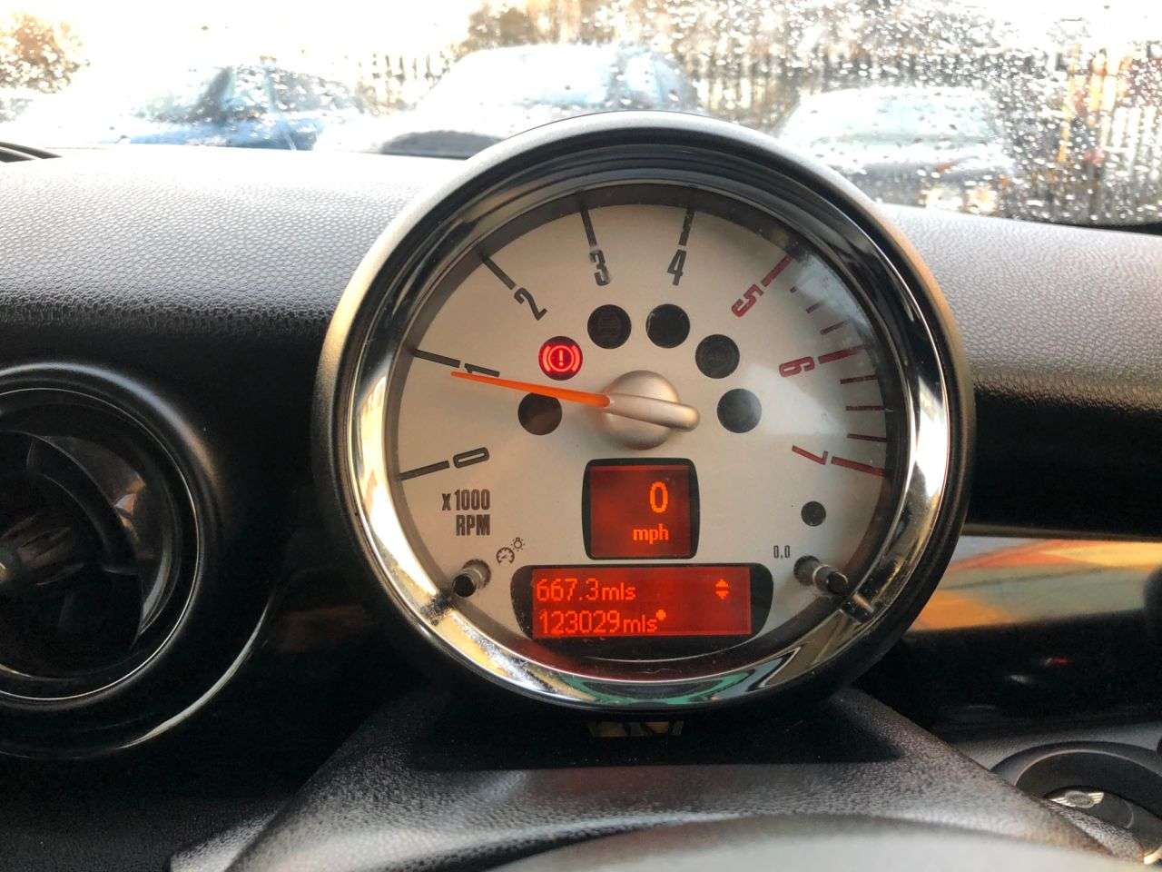 2011 MINI CLUBMAN 2011 MINI CLUBMAN