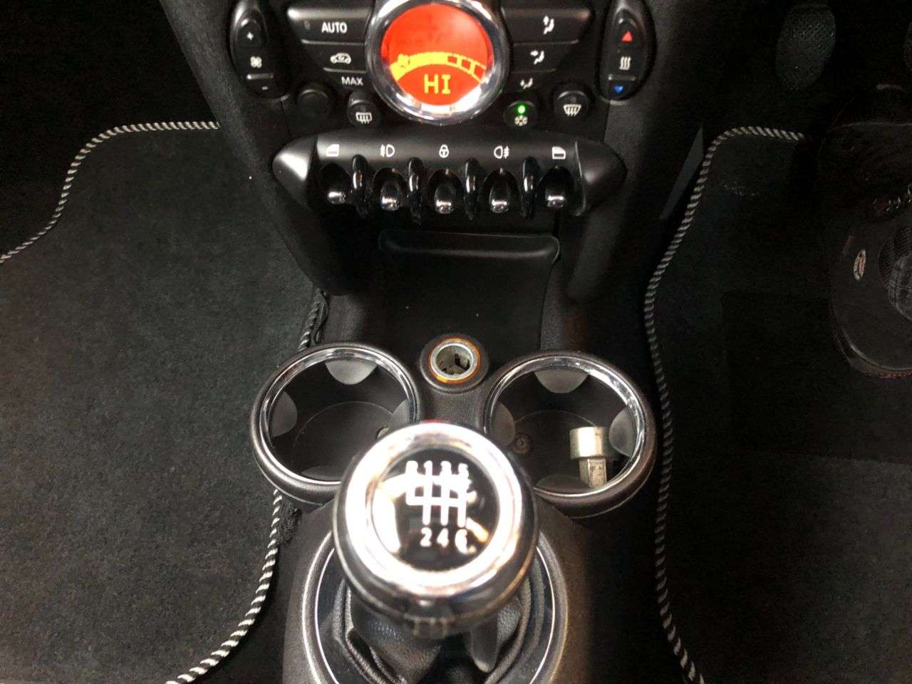 2011 MINI CLUBMAN 2011 MINI CLUBMAN