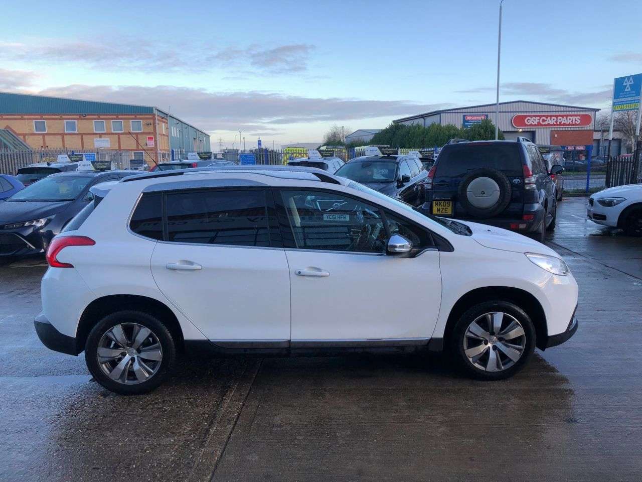 2016 PEUGEOT 2008 2016 PEUGEOT 2008