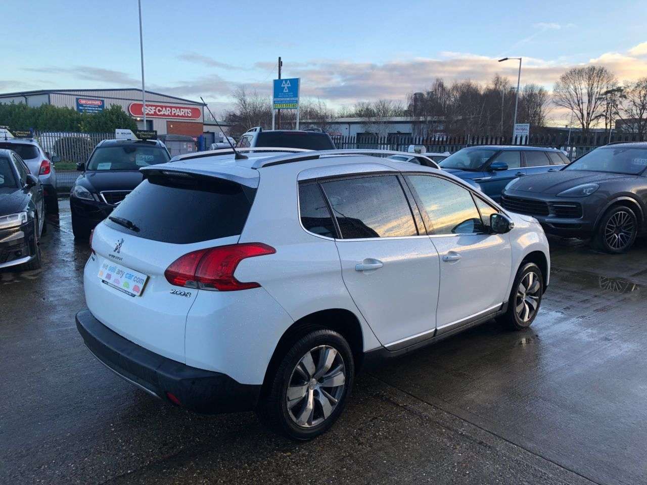 2016 PEUGEOT 2008 2016 PEUGEOT 2008