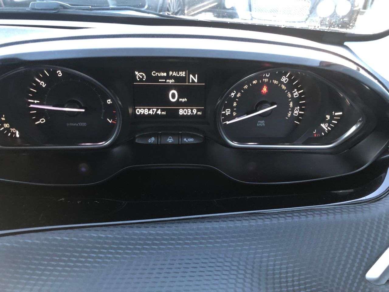 2016 PEUGEOT 2008 2016 PEUGEOT 2008