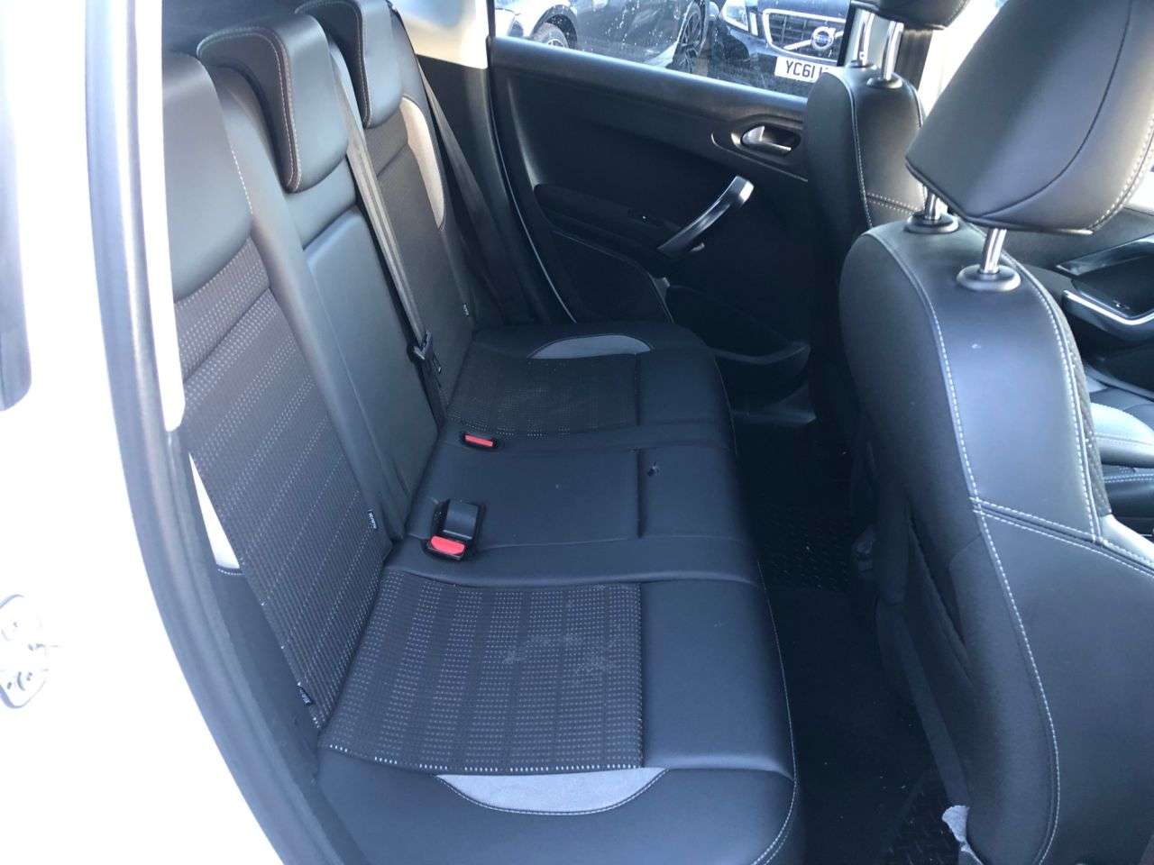 2016 PEUGEOT 2008 2016 PEUGEOT 2008