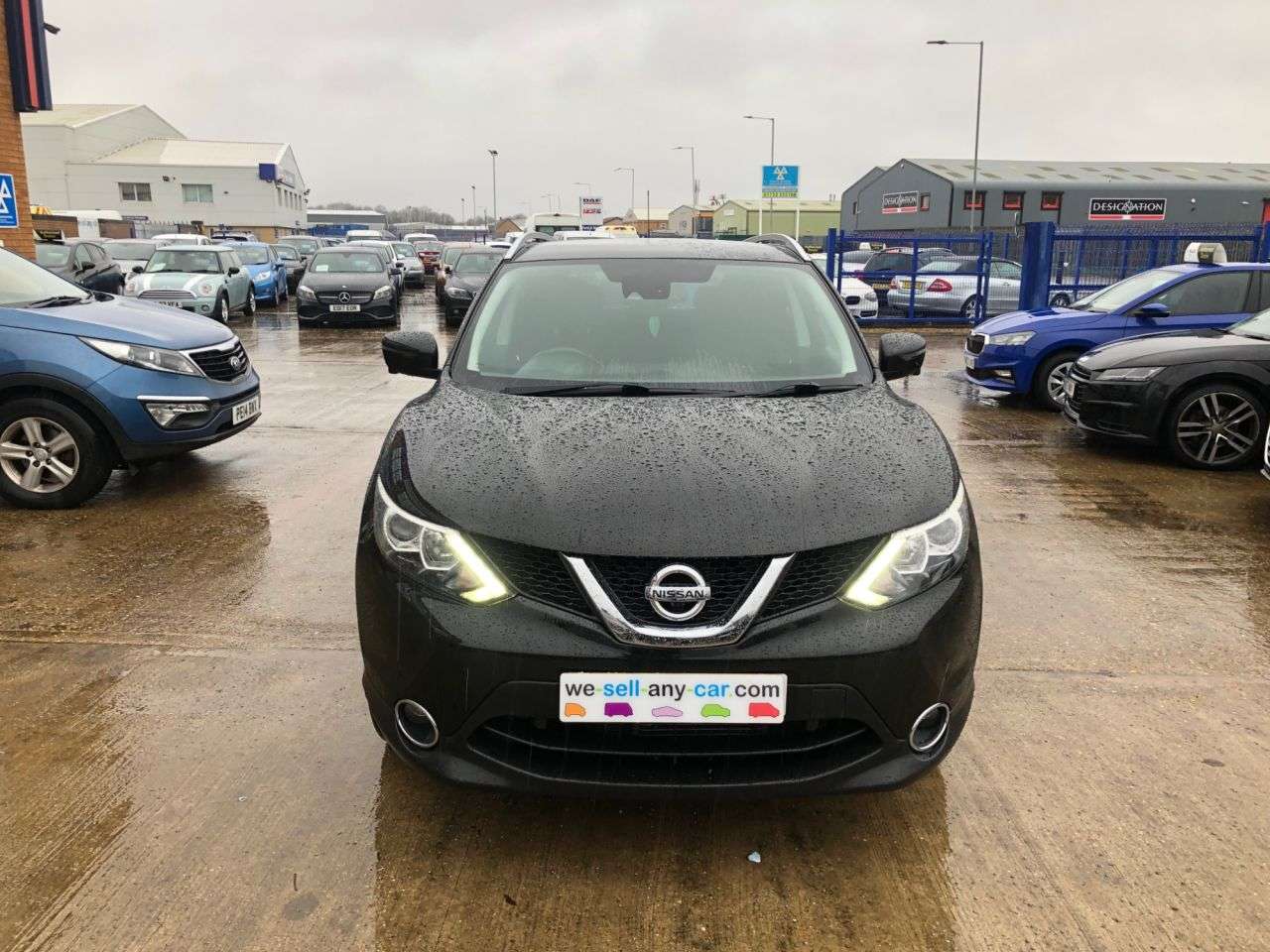 A 2016 NISSAN QASHQAI 1.6 dCi N-Connecta SUV 5dr Diesel XTRON 2WD Euro 6 (s/s) (130 ps) A 2016 NISSAN QASHQAI 1.6 dCi N-Connecta SUV 5dr Diesel XTRON 2WD Euro 6 (s/s) (130 ps)