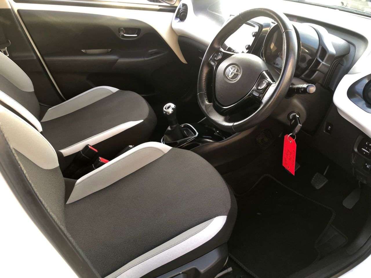 2017 TOYOTA AYGO 2017 TOYOTA AYGO