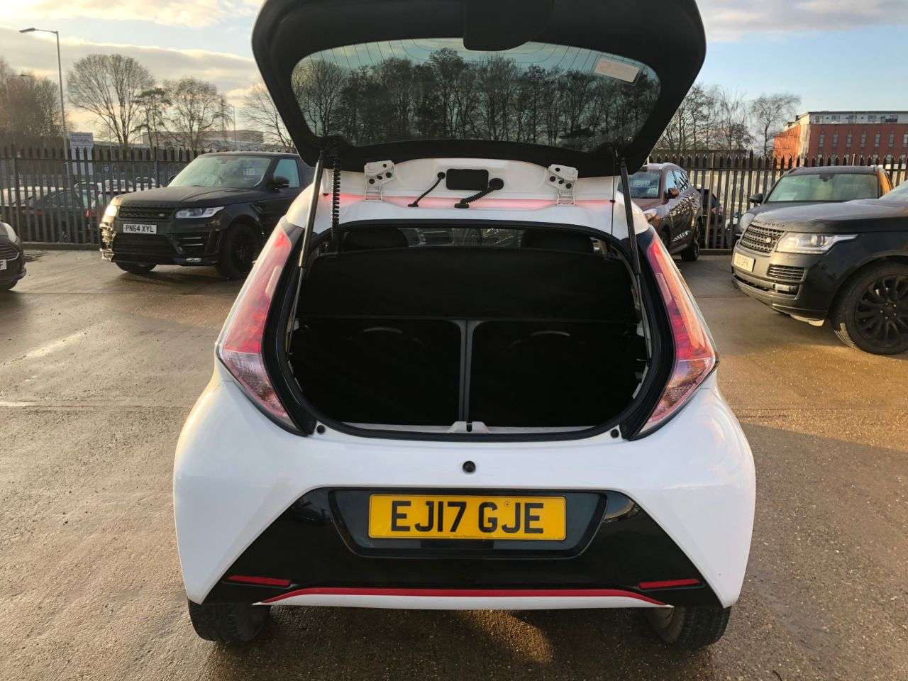 2017 TOYOTA AYGO 2017 TOYOTA AYGO