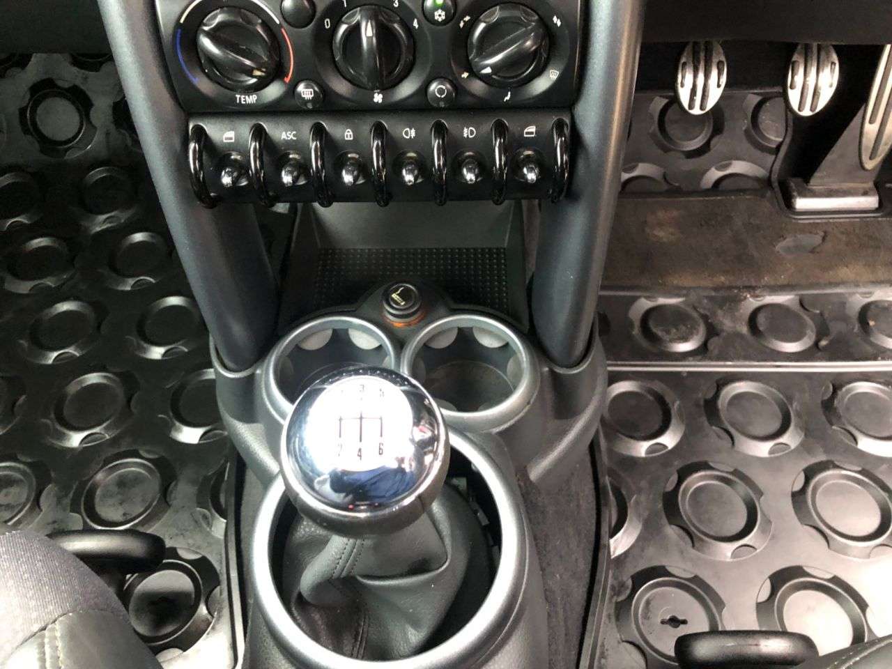 2004 MINI HATCH 2004 MINI HATCH