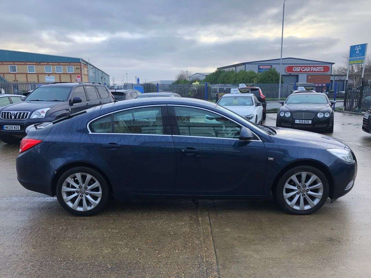 2011 VAUXHALL INSIGNIA 2011 VAUXHALL INSIGNIA
