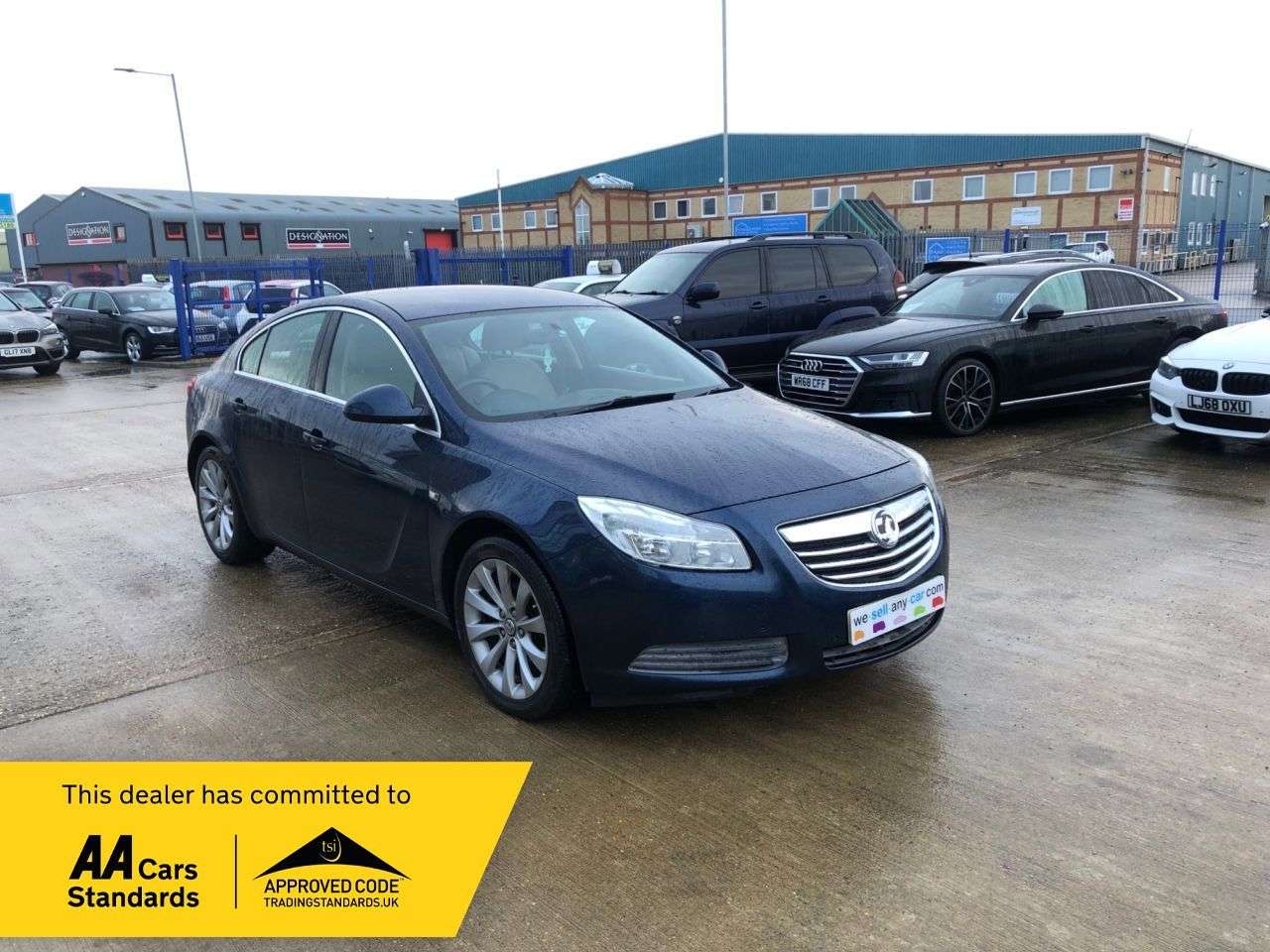 A 2011 VAUXHALL INSIGNIA 2.0 CDTi ecoFLEX Exclusiv Hatchback 5dr Diesel Manual Euro 5 (s/s) (130 ps) A 2011 VAUXHALL INSIGNIA 2.0 CDTi ecoFLEX Exclusiv Hatchback 5dr Diesel Manual Euro 5 (s/s) (130 ps)