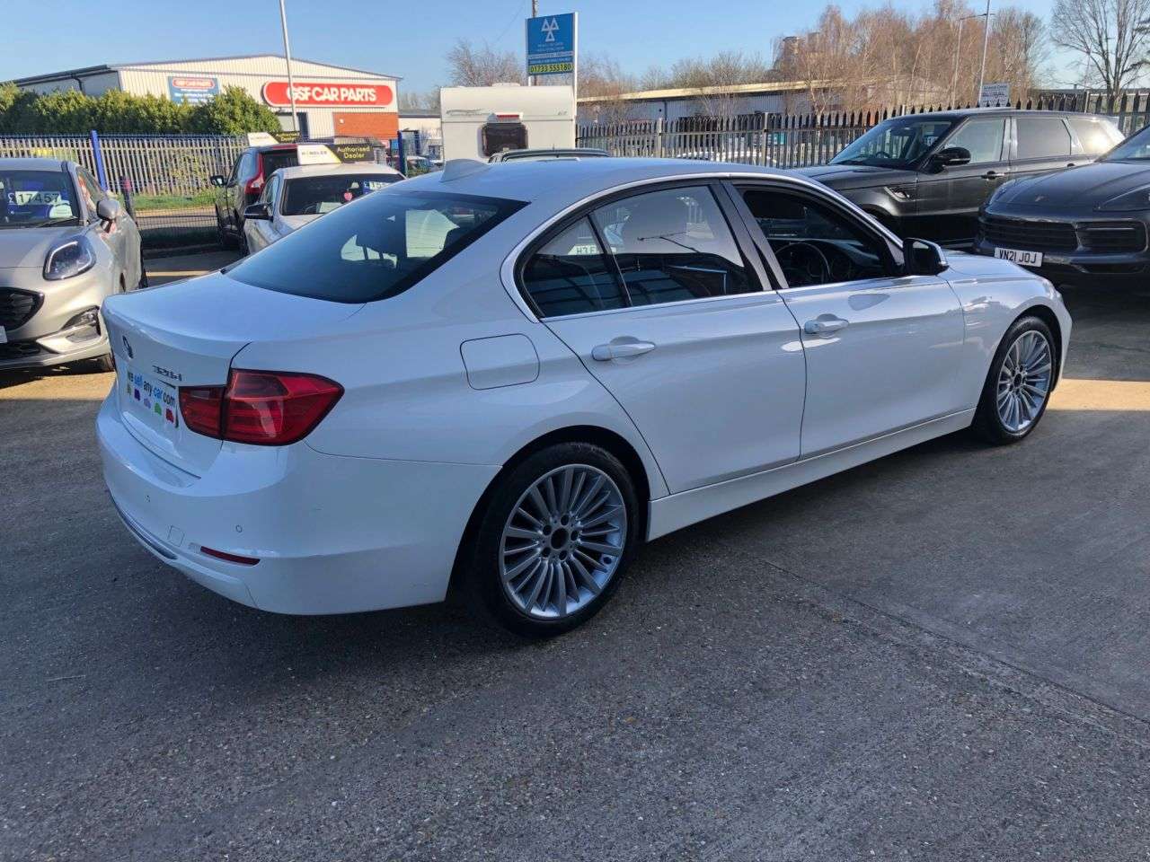 2013 BMW 3 SERIES 2013 BMW 3 SERIES