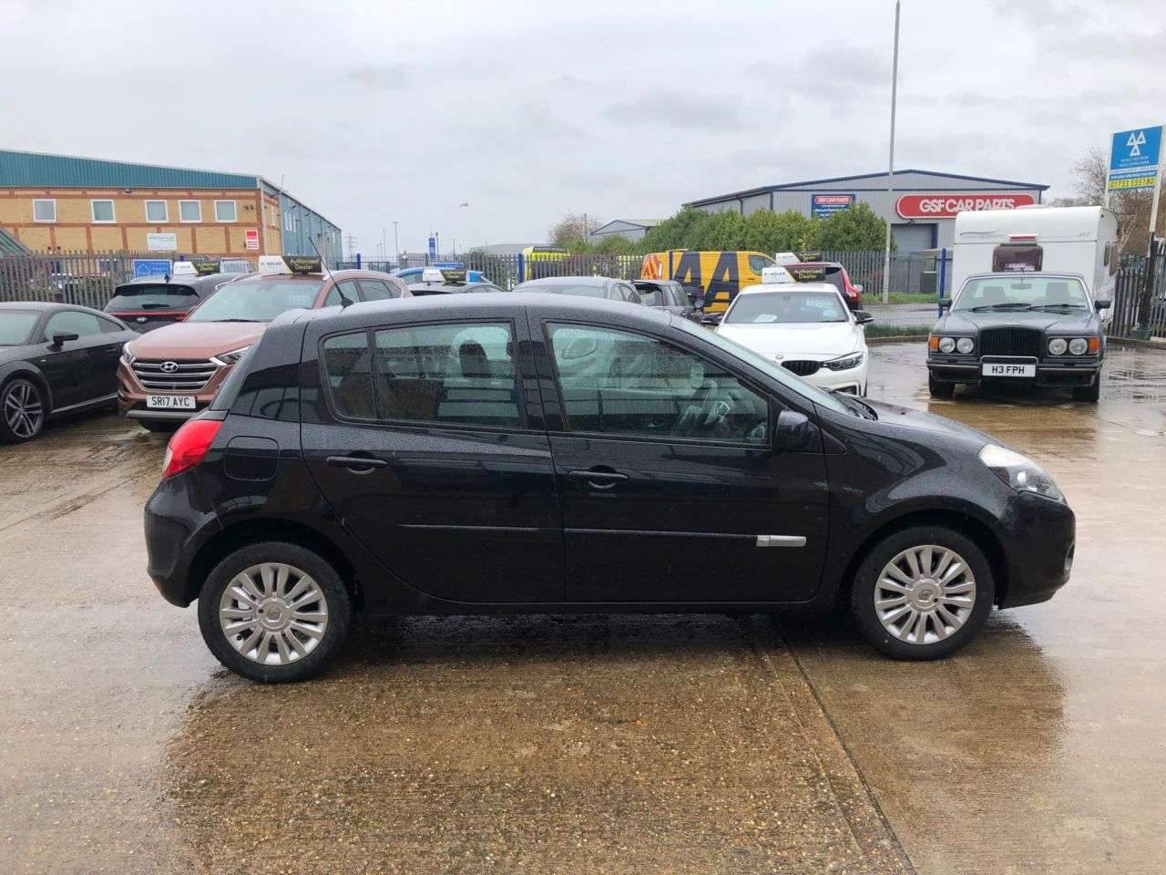 2012 RENAULT CLIO 2012 RENAULT CLIO