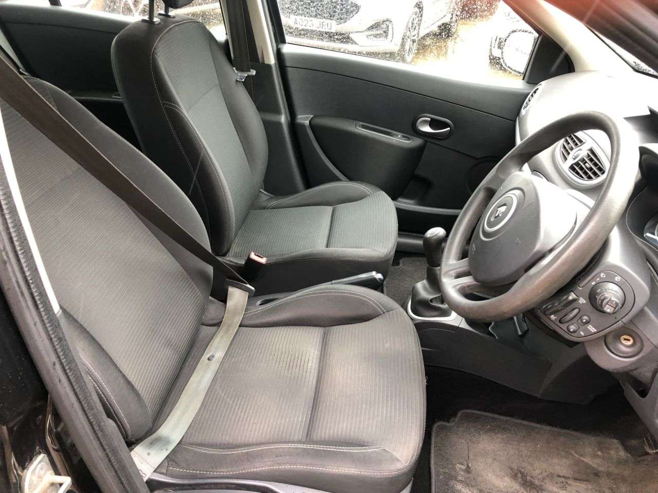 2012 RENAULT CLIO 2012 RENAULT CLIO