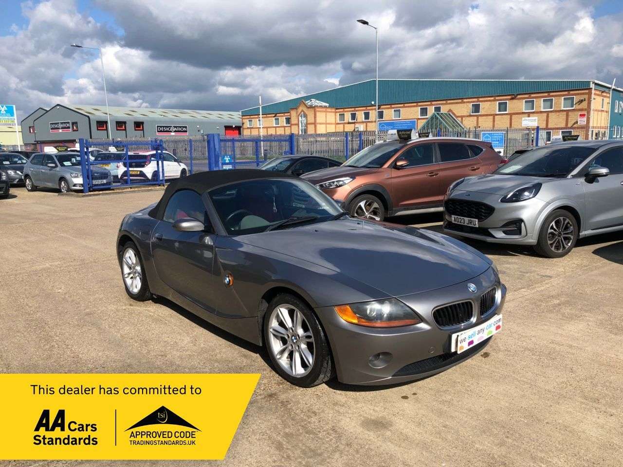 A 2003 BMW Z4 2.2i SE Convertible 2dr Petrol Manual Euro 3 (170 ps) A 2003 BMW Z4 2.2i SE Convertible 2dr Petrol Manual Euro 3 (170 ps)