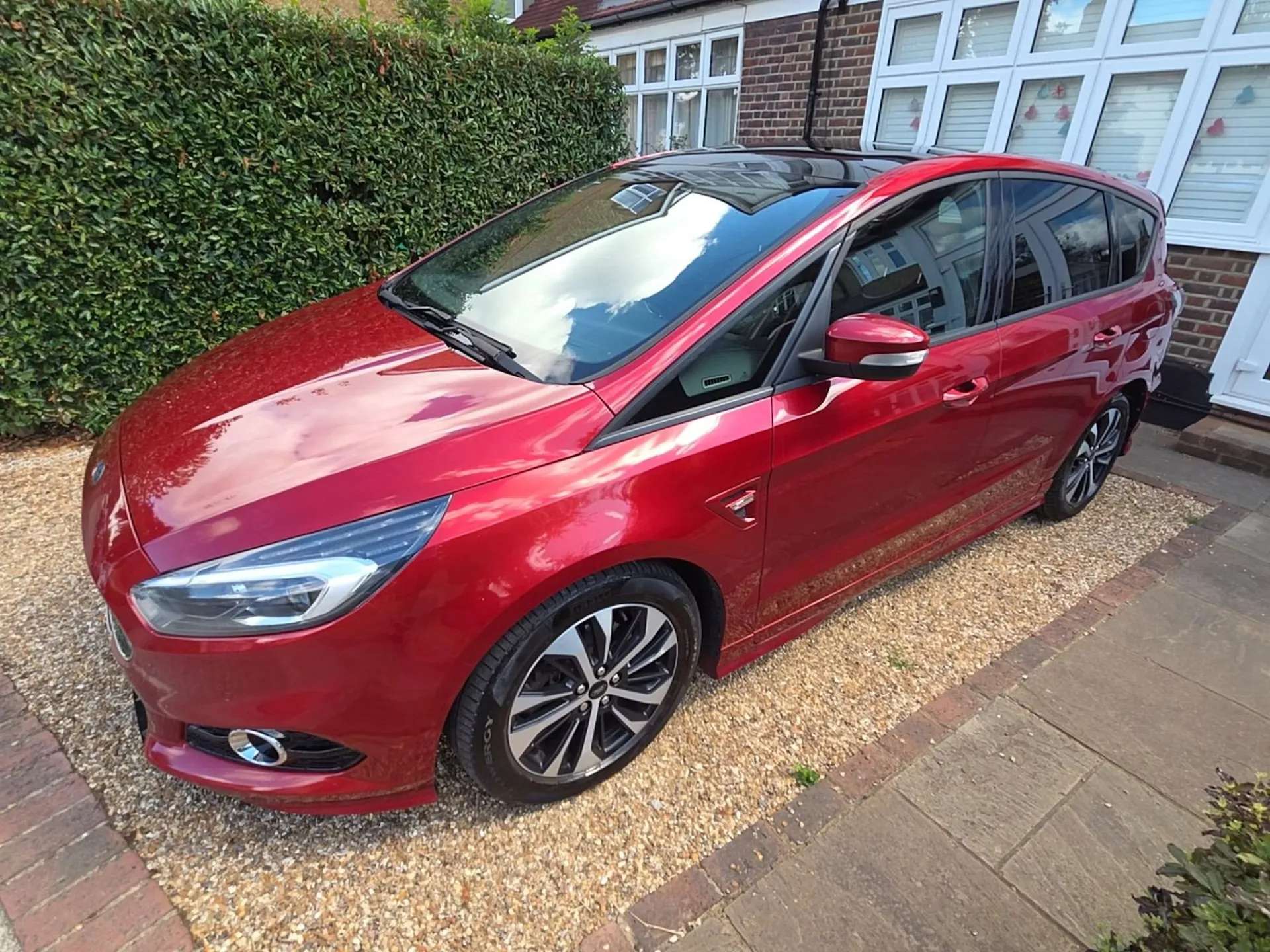 A 2019 FORD S-MAX 2.0 EcoBlue 190 ST-Line 5dr [Panorama Roof with Integrated Sunblind, LED Adaptive Headlights, Heated Steering Wheel, Rear Air Conditioning, Power Tail A 2019 FORD S-MAX 2.0 EcoBlue 190 ST-Line 5dr [Panorama Roof with Integrated Sunblind, LED Adaptive Headlights, Heated Steering Wheel, Rear Air Conditioning, Power Tail