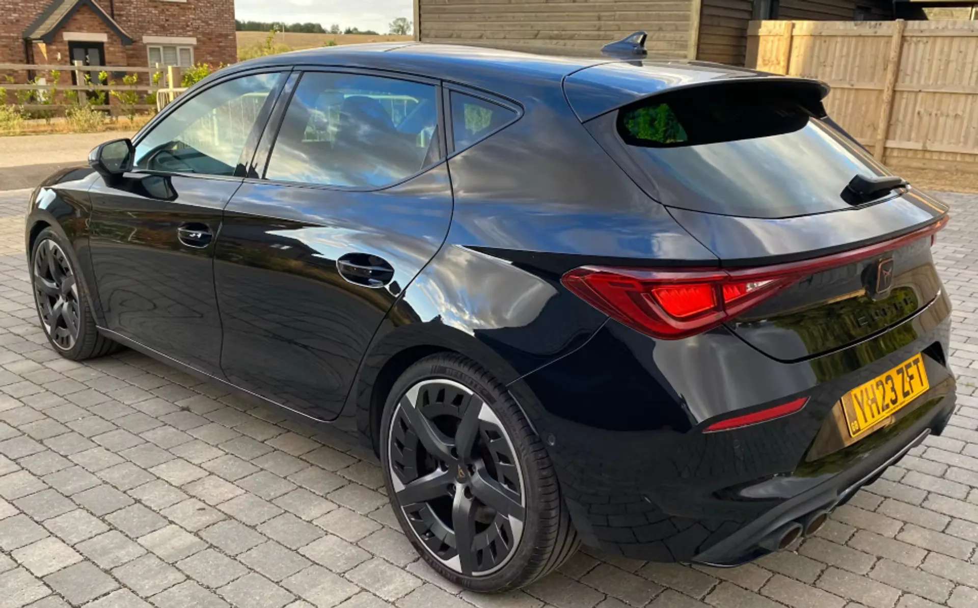 2023 CUPRA LEON 2023 CUPRA LEON