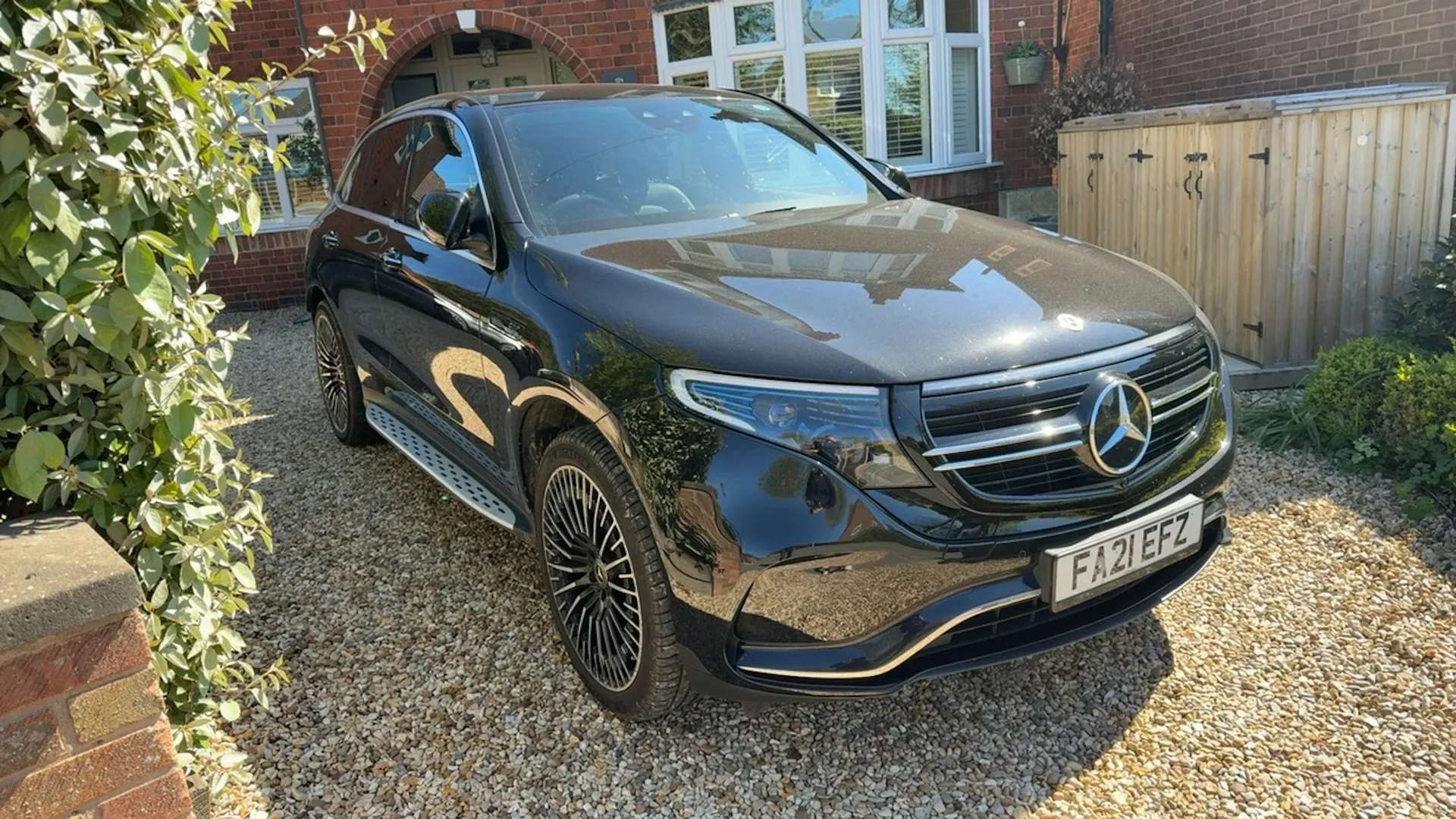 A 2021 MERCEDES-BENZ EQC EQC 400 300kW AMG Line Premium 80kWh 5dr Auto [21" Alloys, Easy Pack Tailgate, Privacy Glass, Air Balance Package, Dynamic Select, 4MATIC All Wheel Dr A 2021 MERCEDES-BENZ EQC EQC 400 300kW AMG Line Premium 80kWh 5dr Auto [21" Alloys, Easy Pack Tailgate, Privacy Glass, Air Balance Package, Dynamic Select, 4MATIC All Wheel Dr