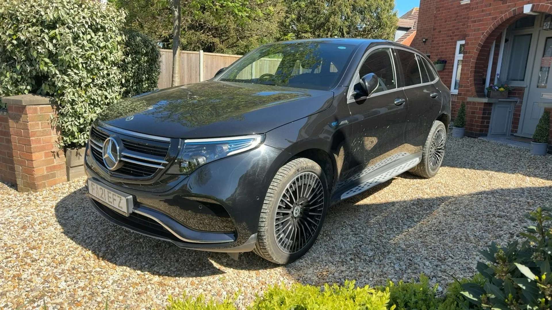 A 2021 MERCEDES-BENZ EQC EQC 400 300kW AMG Line Premium 80kWh 5dr Auto [21" Alloys, Easy Pack Tailgate, Privacy Glass, Air Balance Package, Dynamic Select, 4MATIC All Wheel Dr A 2021 MERCEDES-BENZ EQC EQC 400 300kW AMG Line Premium 80kWh 5dr Auto [21" Alloys, Easy Pack Tailgate, Privacy Glass, Air Balance Package, Dynamic Select, 4MATIC All Wheel Dr