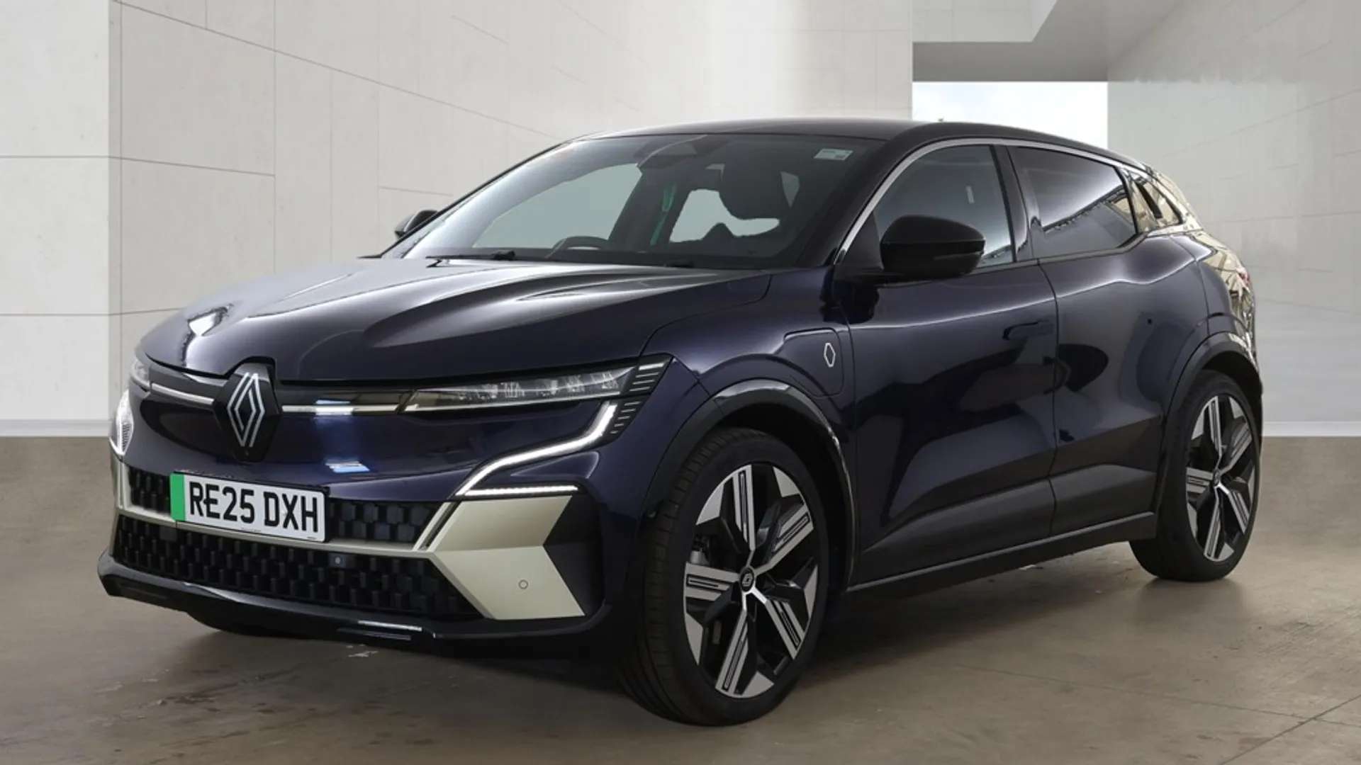 2025 RENAULT MEGANE E-TECH 2025 RENAULT MEGANE E-TECH