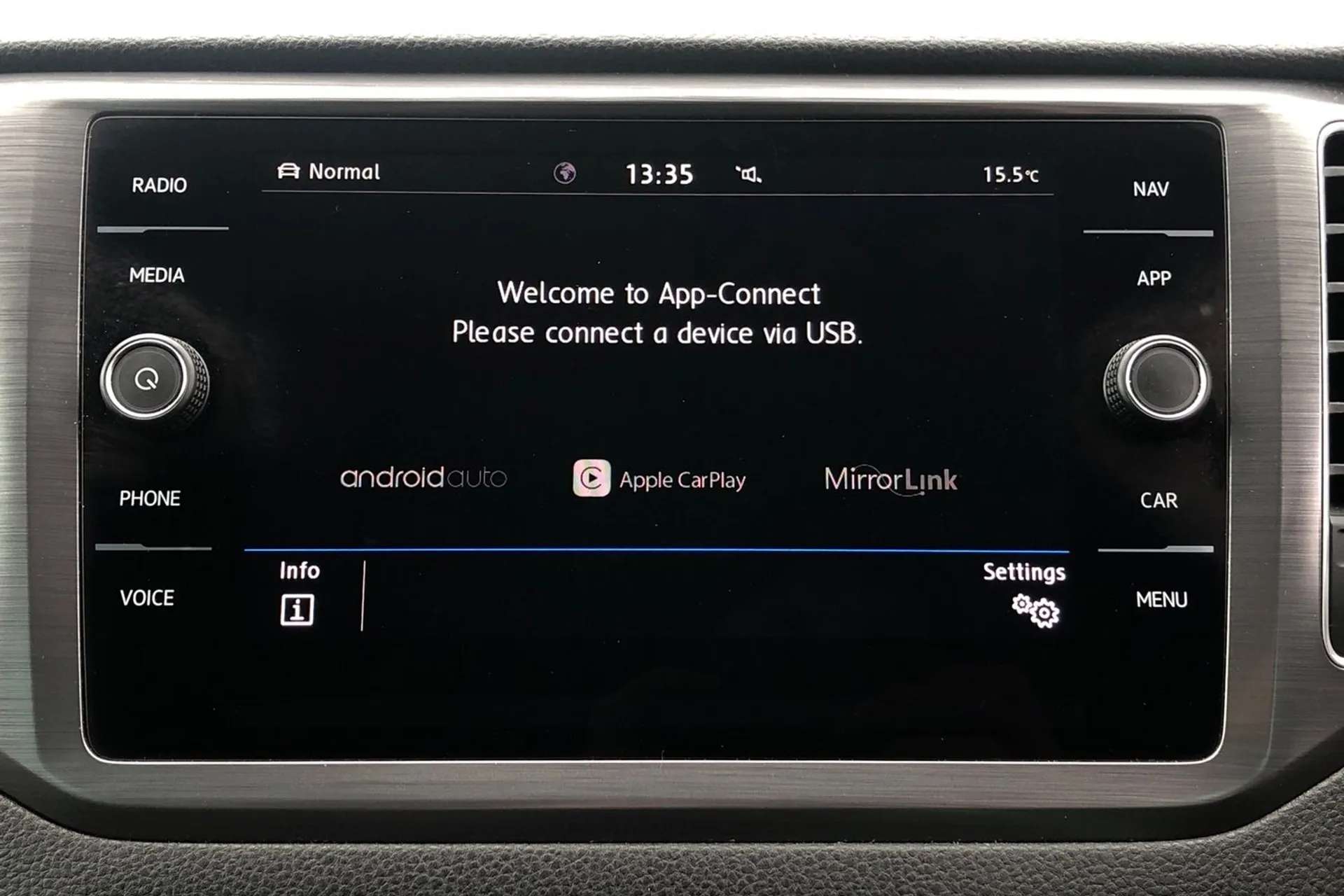 2020 VOLKSWAGEN GOLF SV 2020 VOLKSWAGEN GOLF SV