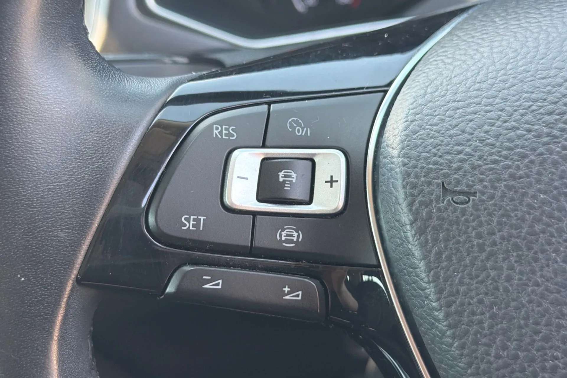 2019 VOLKSWAGEN T-ROC 2019 VOLKSWAGEN T-ROC