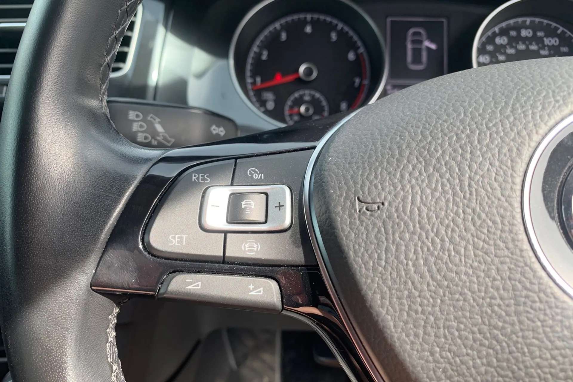 2019 VOLKSWAGEN GOLF 2019 VOLKSWAGEN GOLF