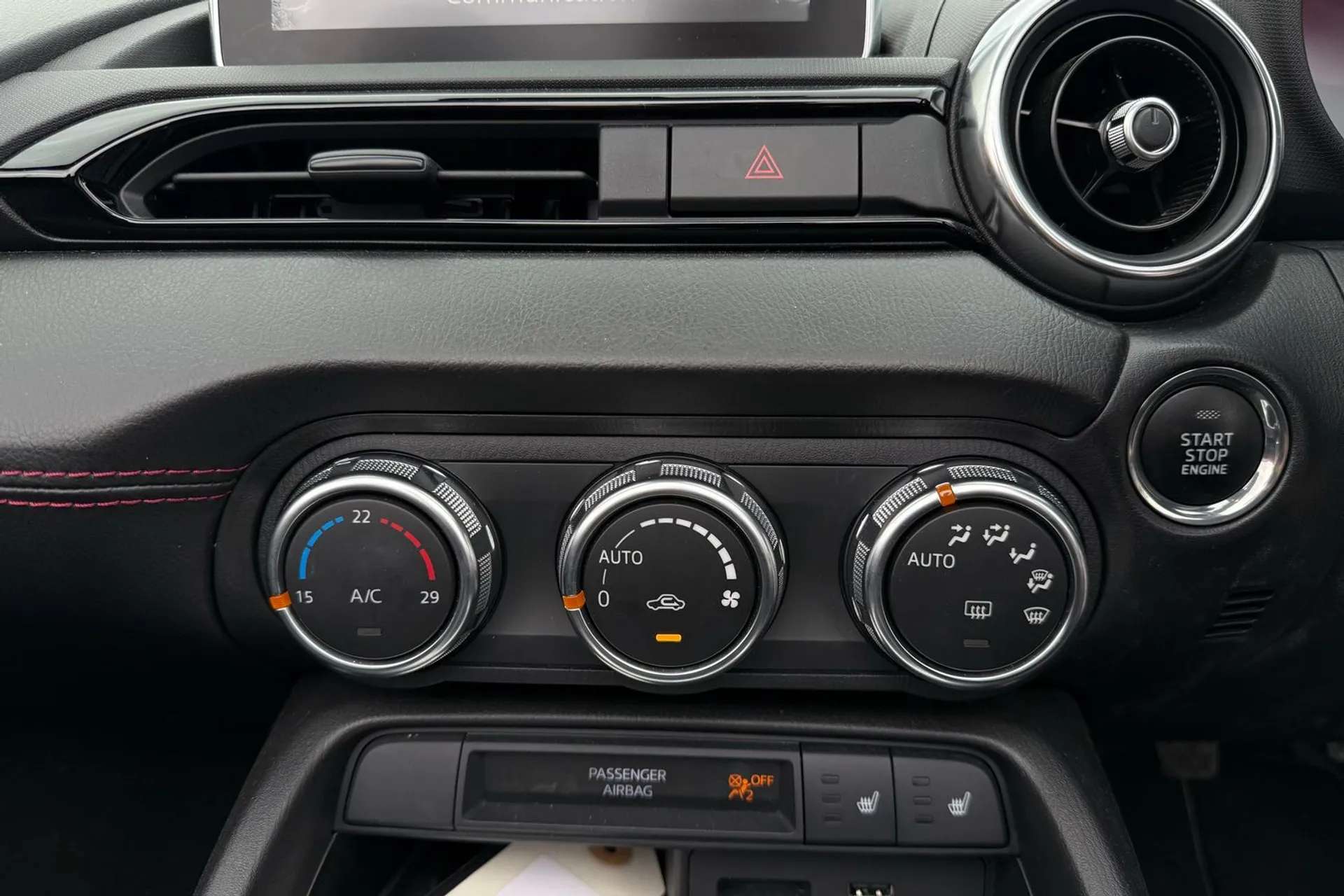 2016 MAZDA MX-5 2016 MAZDA MX-5