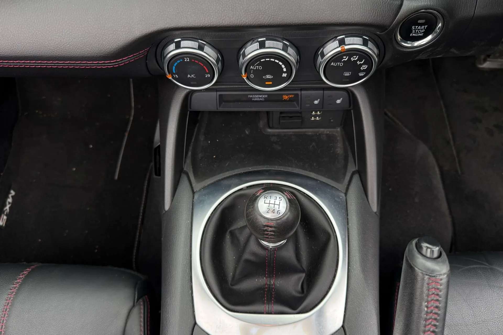 2016 MAZDA MX-5 2016 MAZDA MX-5