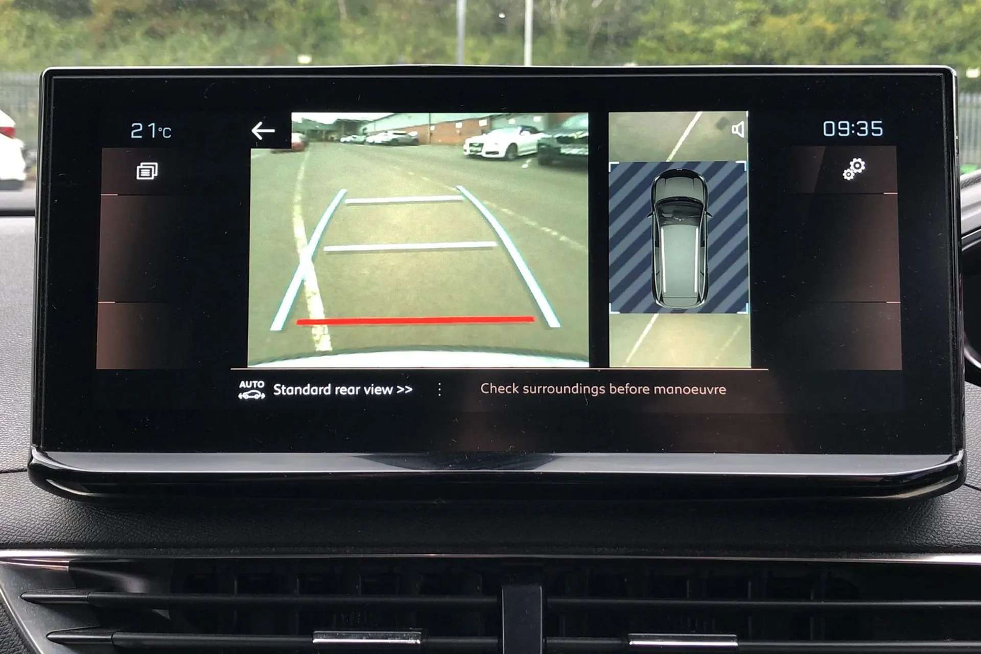 2021 PEUGEOT 5008 2021 PEUGEOT 5008