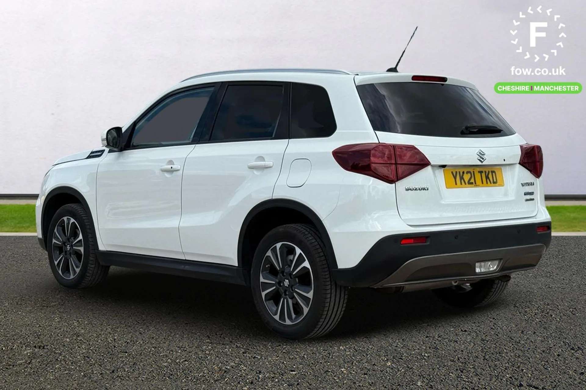 A 2021 SUZUKI VITARA 1.4 Boosterjet 48V Hybrid SZ5 ALLGRIP 5dr [ Rear parking camera , Front and rear parking sensors , Bluetooth integrated into audio unit , 17" Polished A 2021 SUZUKI VITARA 1.4 Boosterjet 48V Hybrid SZ5 ALLGRIP 5dr [ Rear parking camera , Front and rear parking sensors , Bluetooth integrated into audio unit , 17" Polished