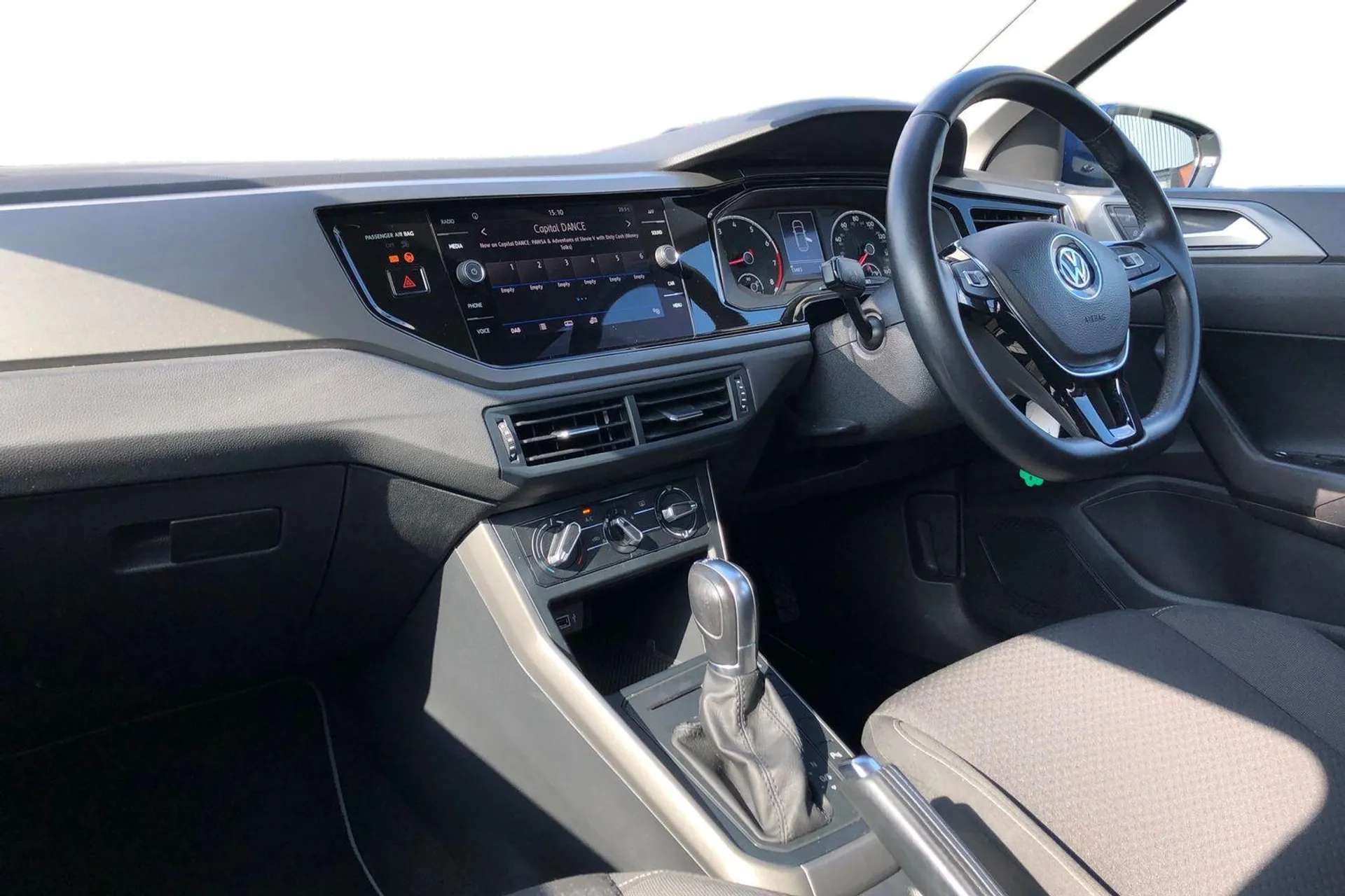 2019 VOLKSWAGEN POLO 2019 VOLKSWAGEN POLO