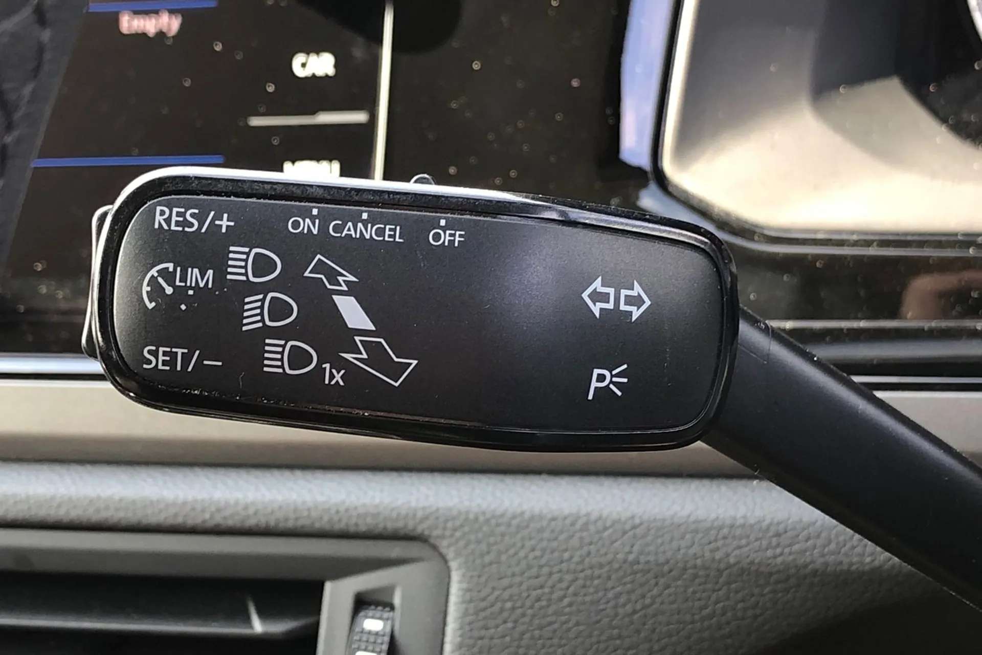 2019 VOLKSWAGEN POLO 2019 VOLKSWAGEN POLO