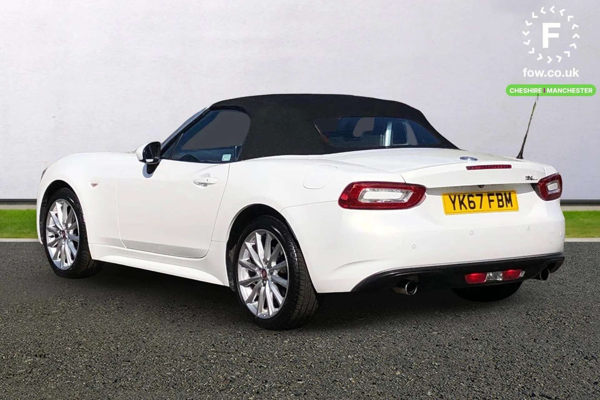 2017 FIAT 124 SPIDER 2017 FIAT 124 SPIDER